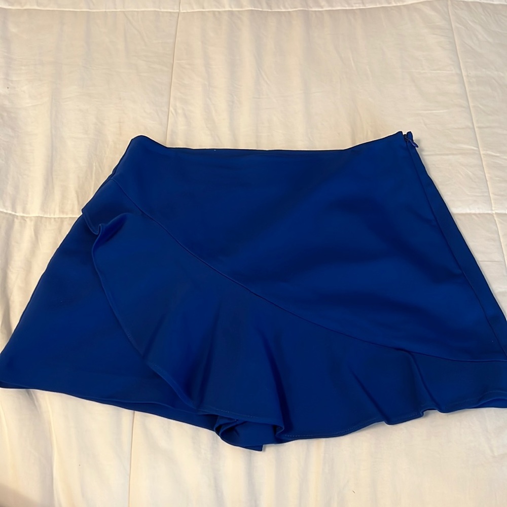 Zara blue ruffle skort (S)